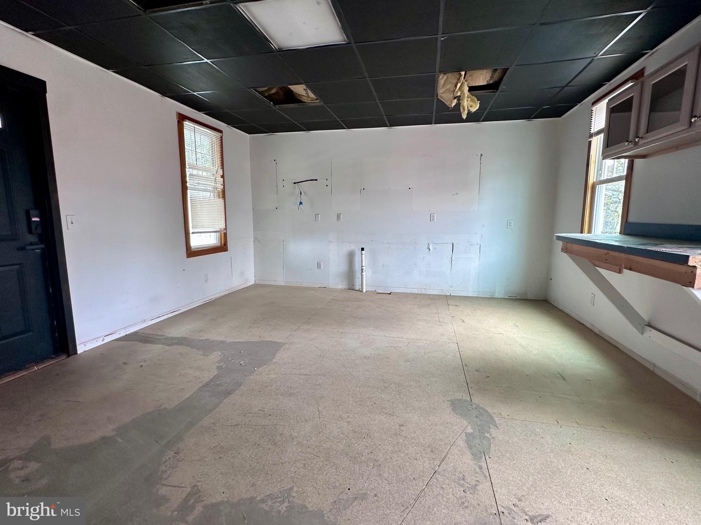 8 W Broadway Property Photo 31