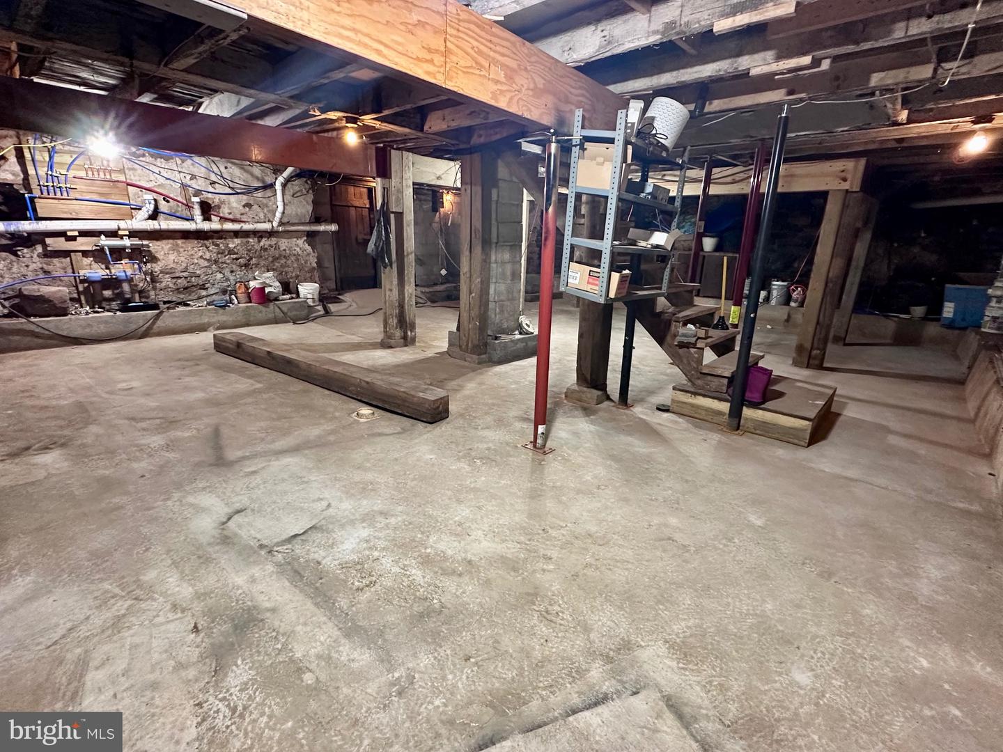8 W Broadway Property Photo 43