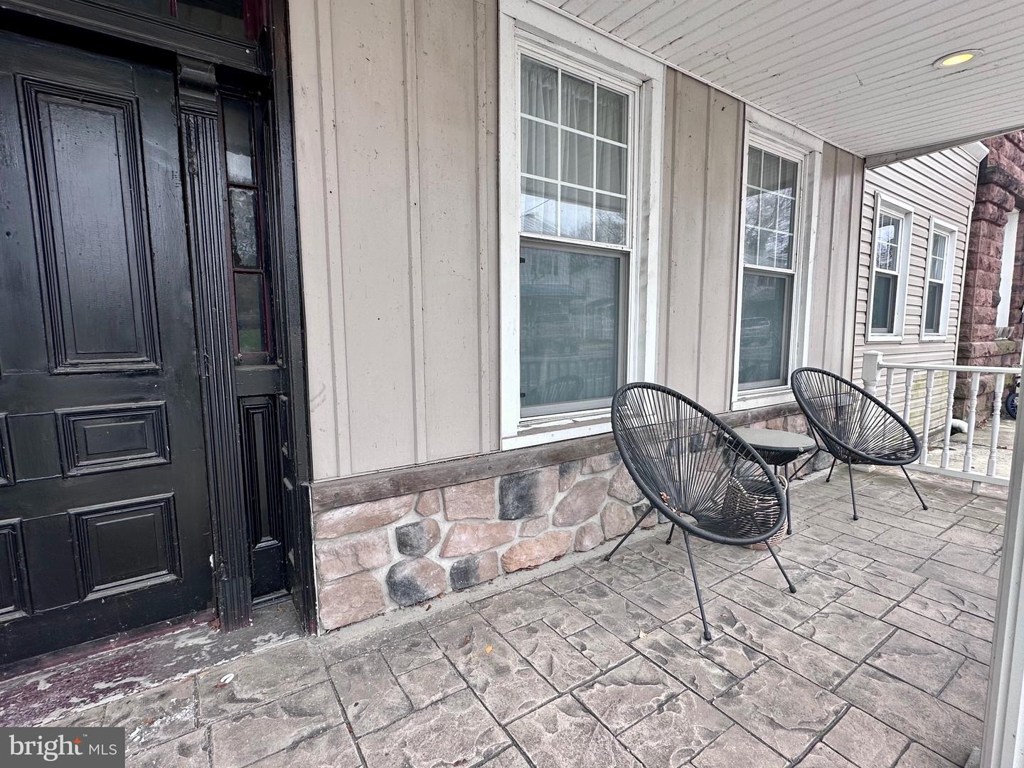 8 W Broadway Property Photo 46