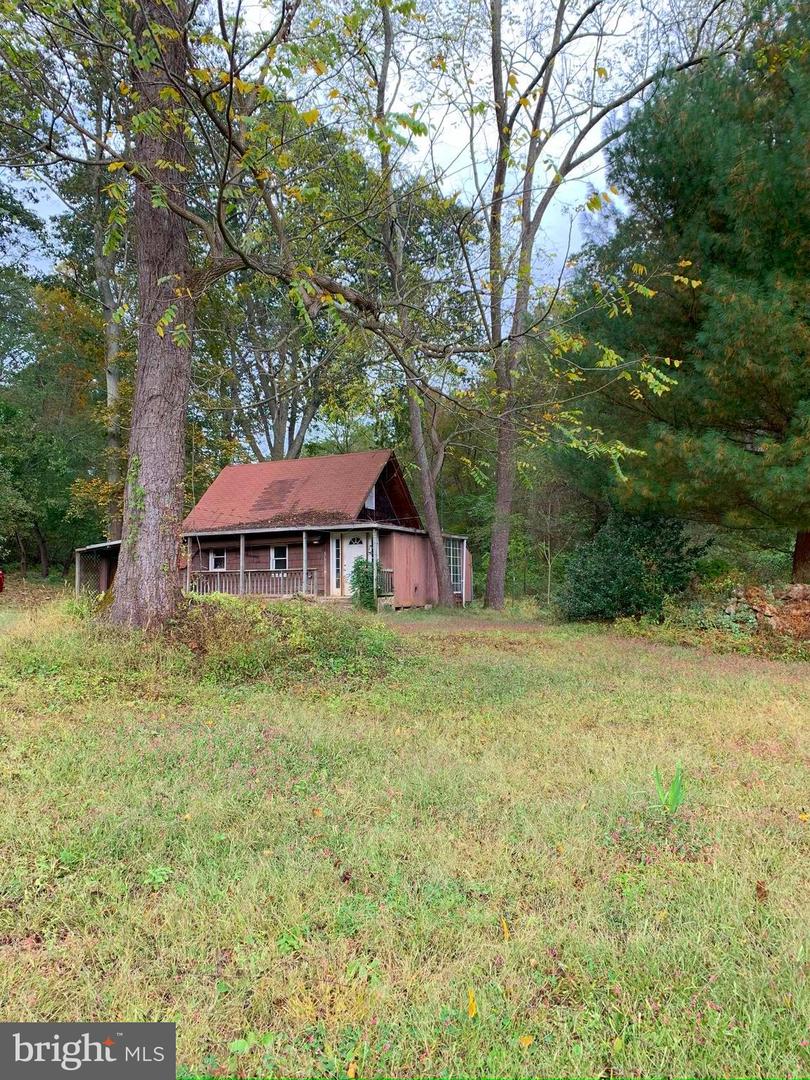 8140 Hokes Rd Property Photo 4