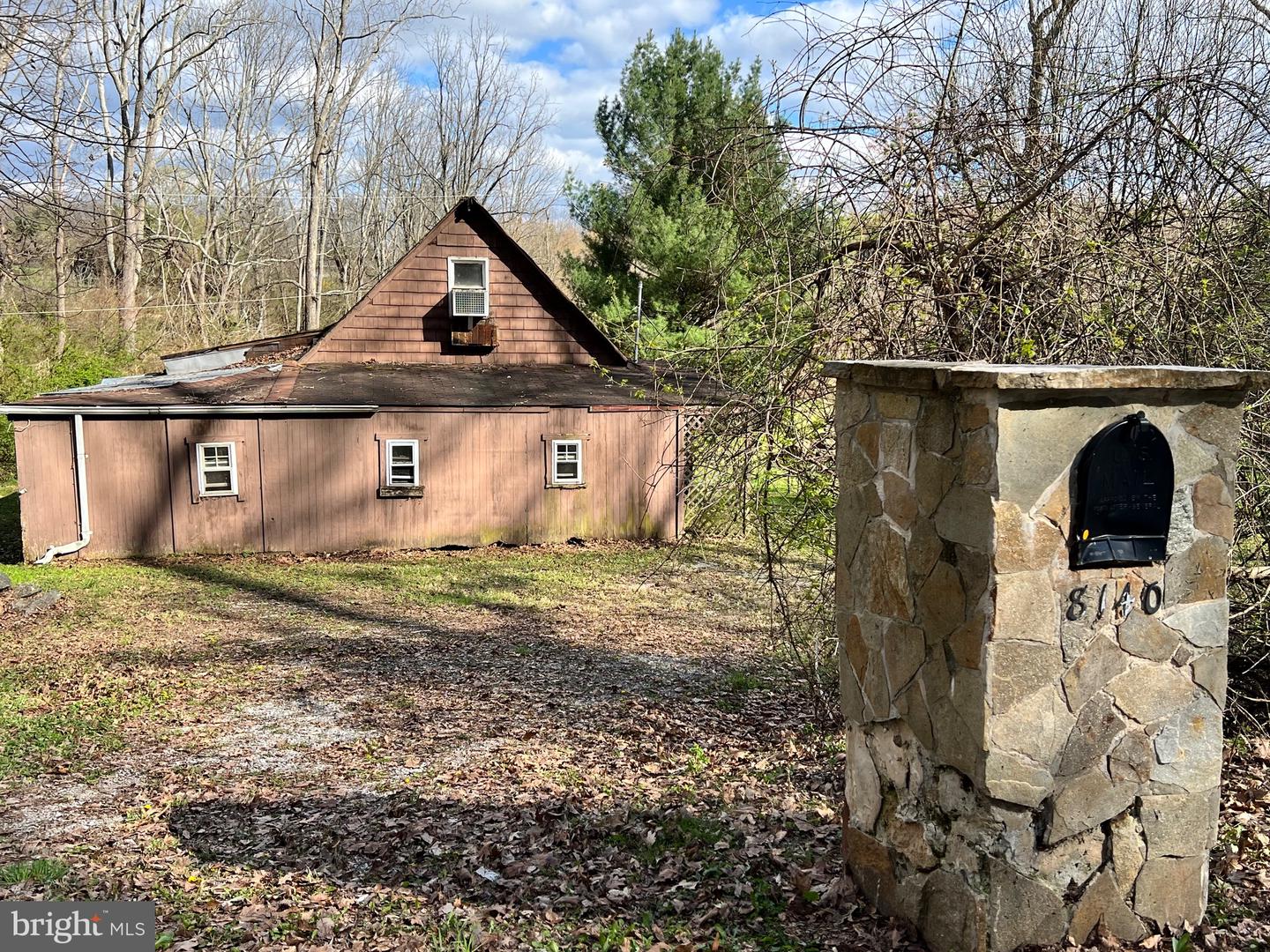 8140 Hokes Rd Property Photo 5