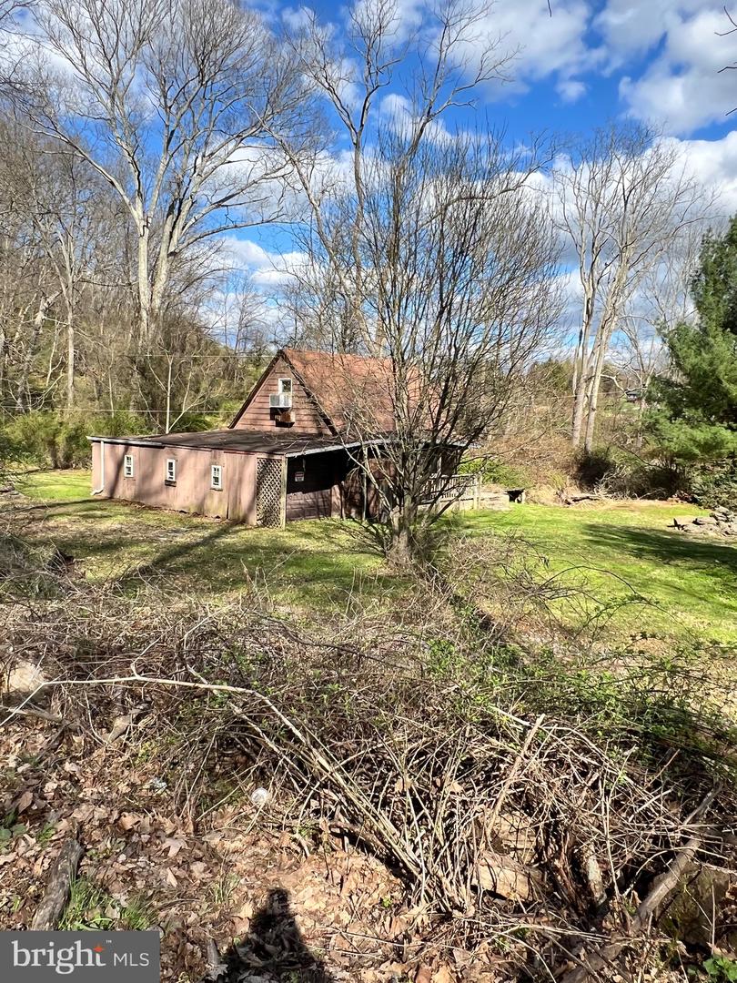 8140 Hokes Rd Property Photo 14