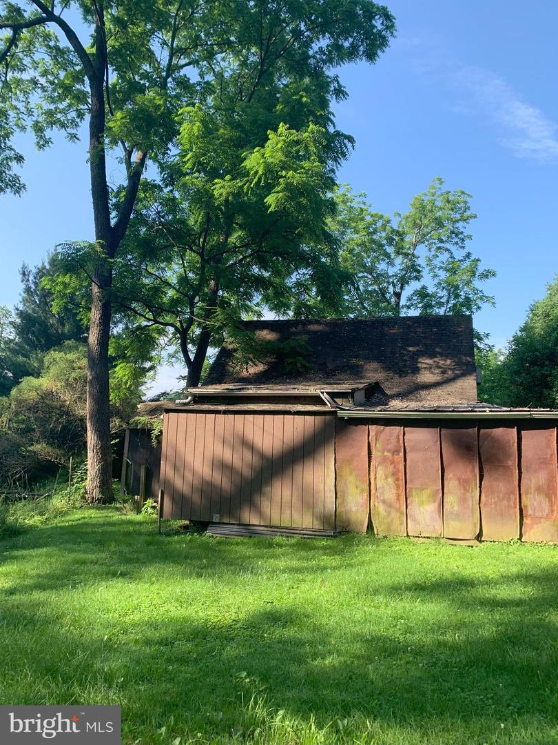 8140 Hokes Rd Property Photo 18