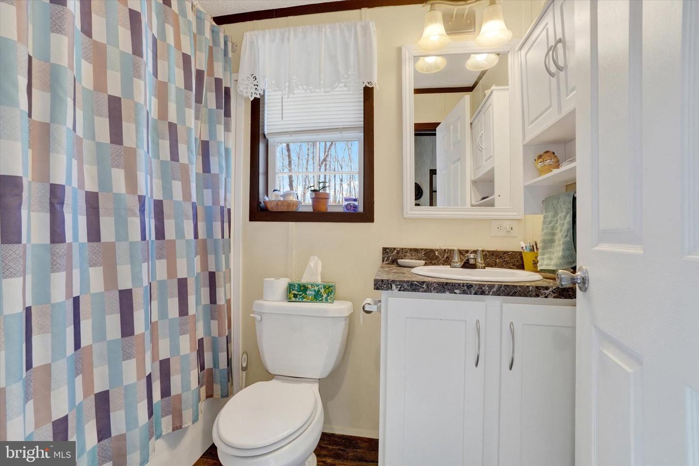 10682 Enfield Rd Property Photo 19