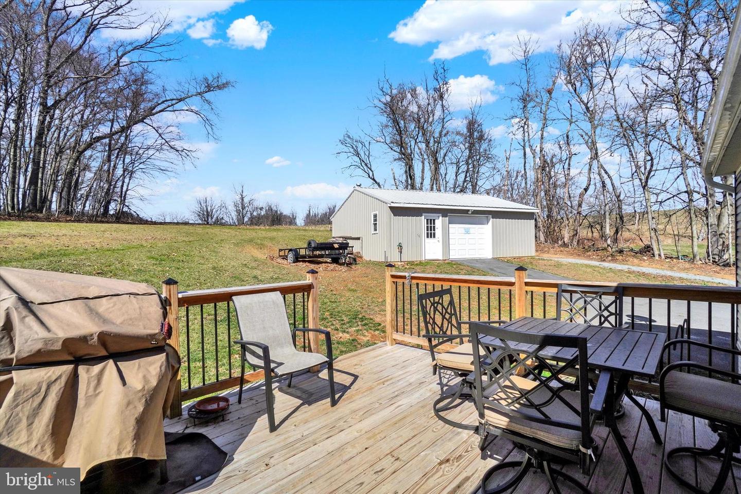 10682 Enfield Rd Property Photo 21