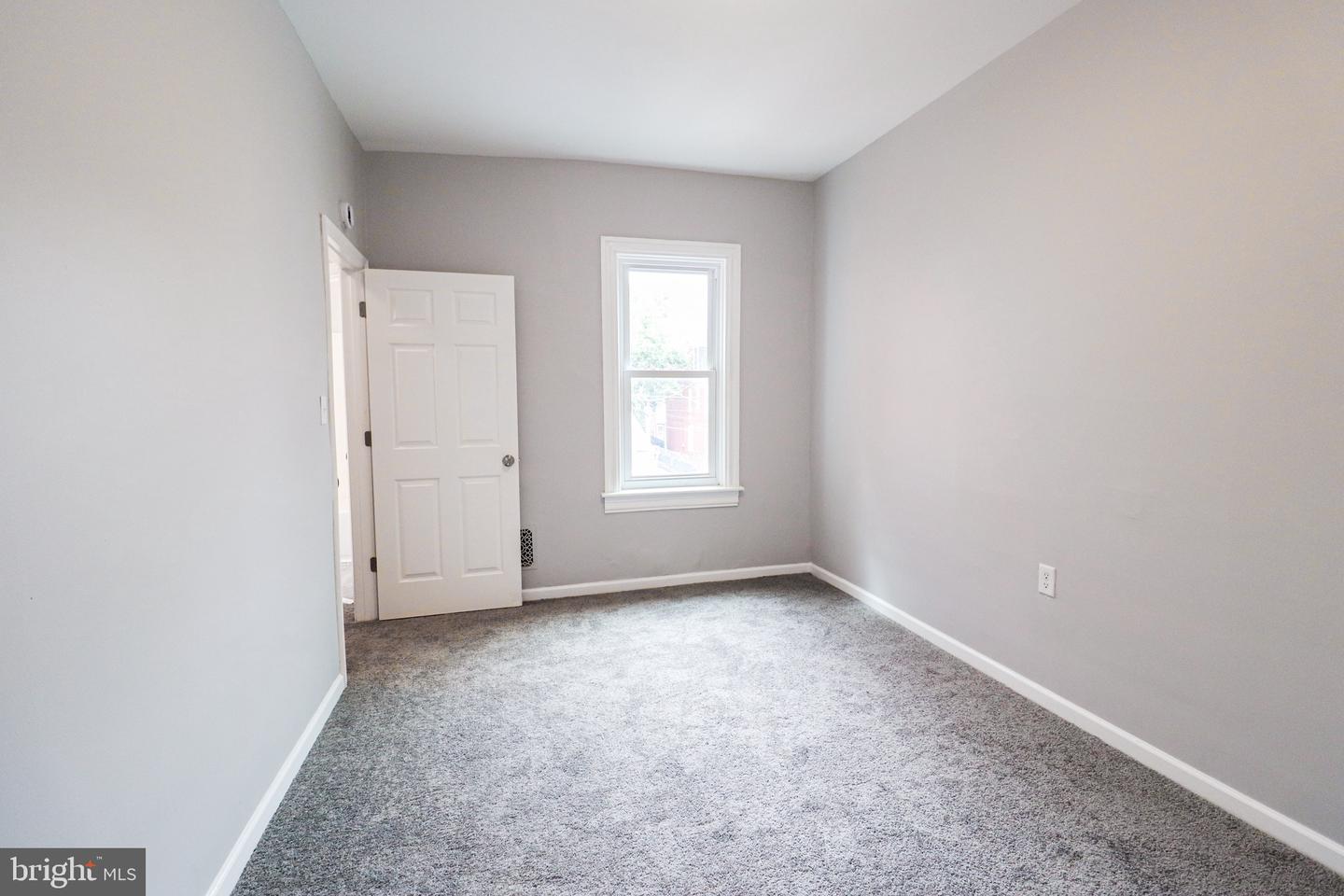 706 W Princess St Property Photo 21