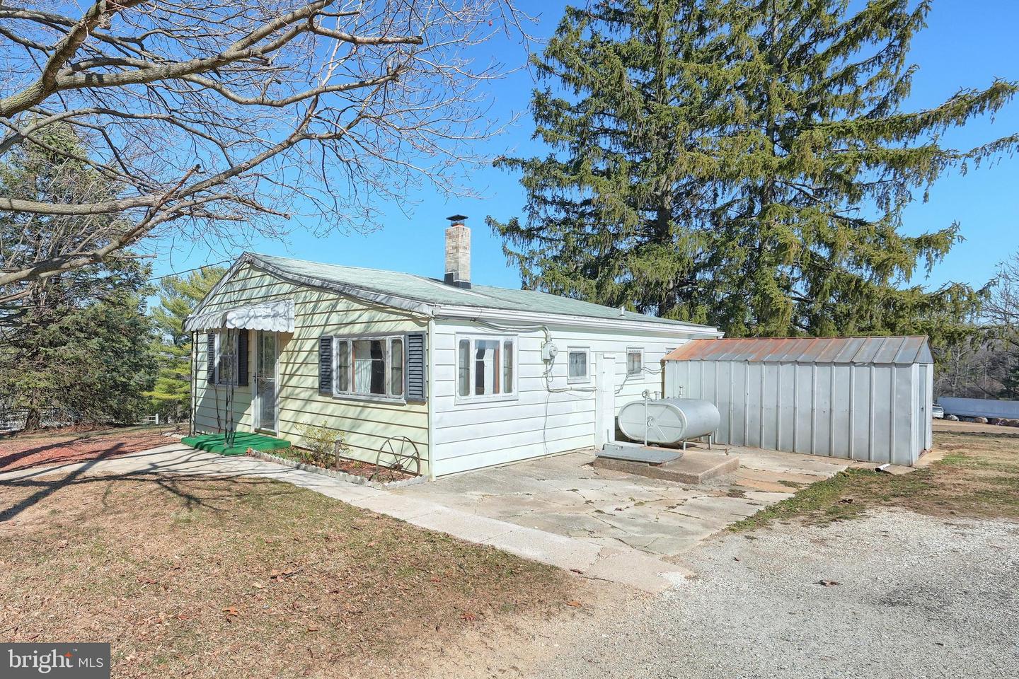2237 Ridge Rd Property Photo 6