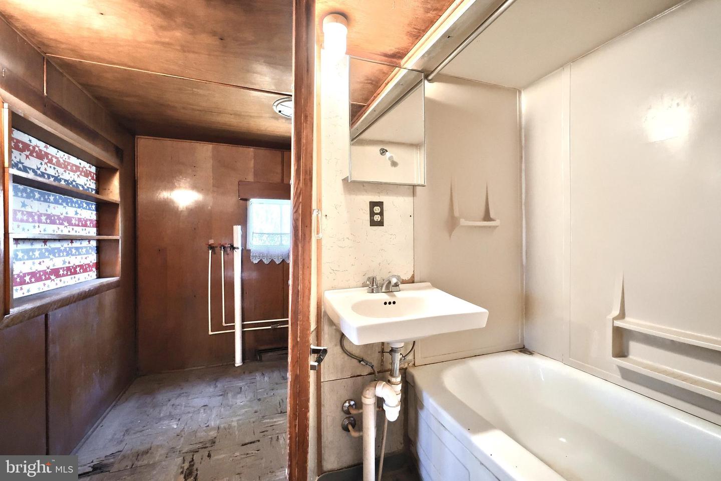 2237 Ridge Rd Property Photo 16