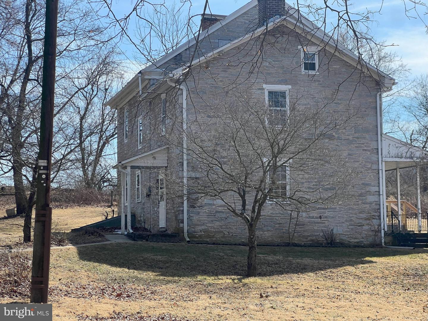 1079 Limekiln Rd Property Photo 1