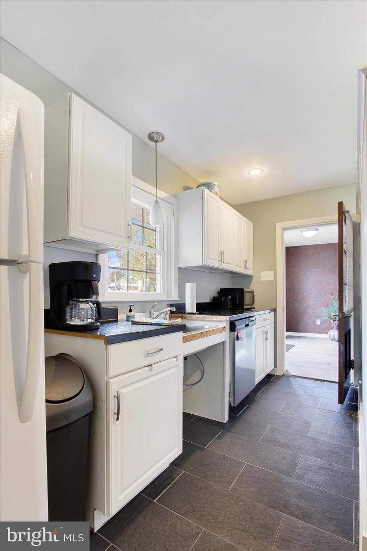 1401 Baltimore St Property Photo 24