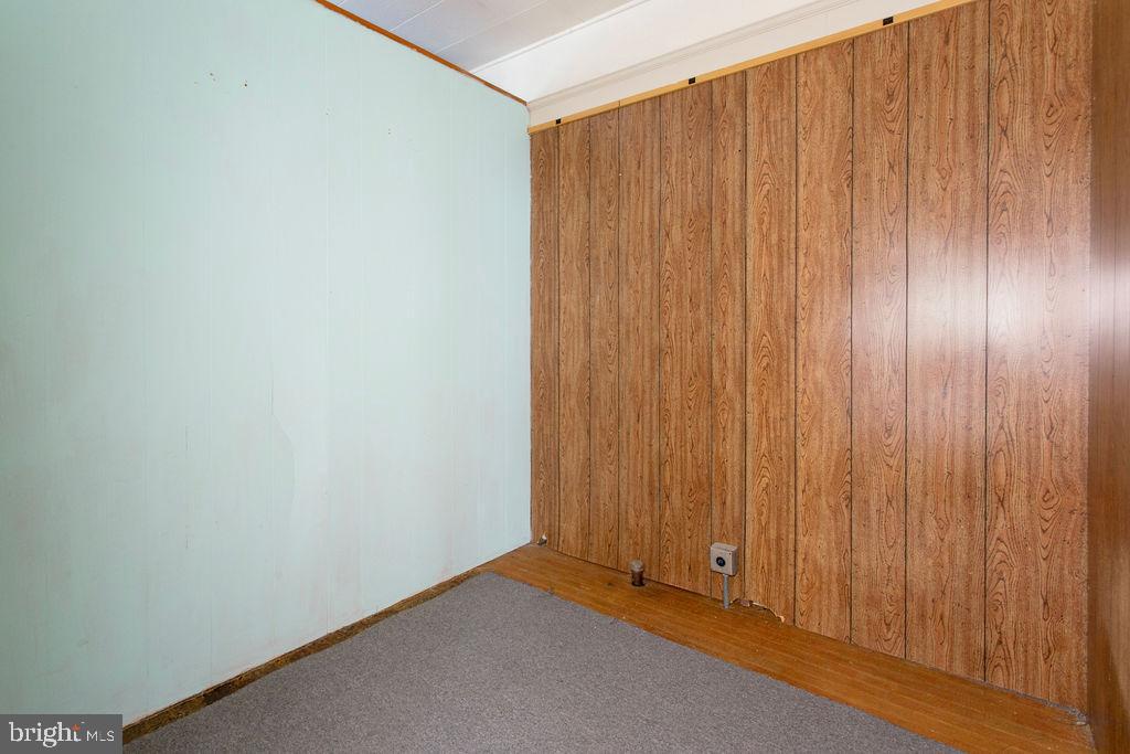144 W Main St Property Photo 7