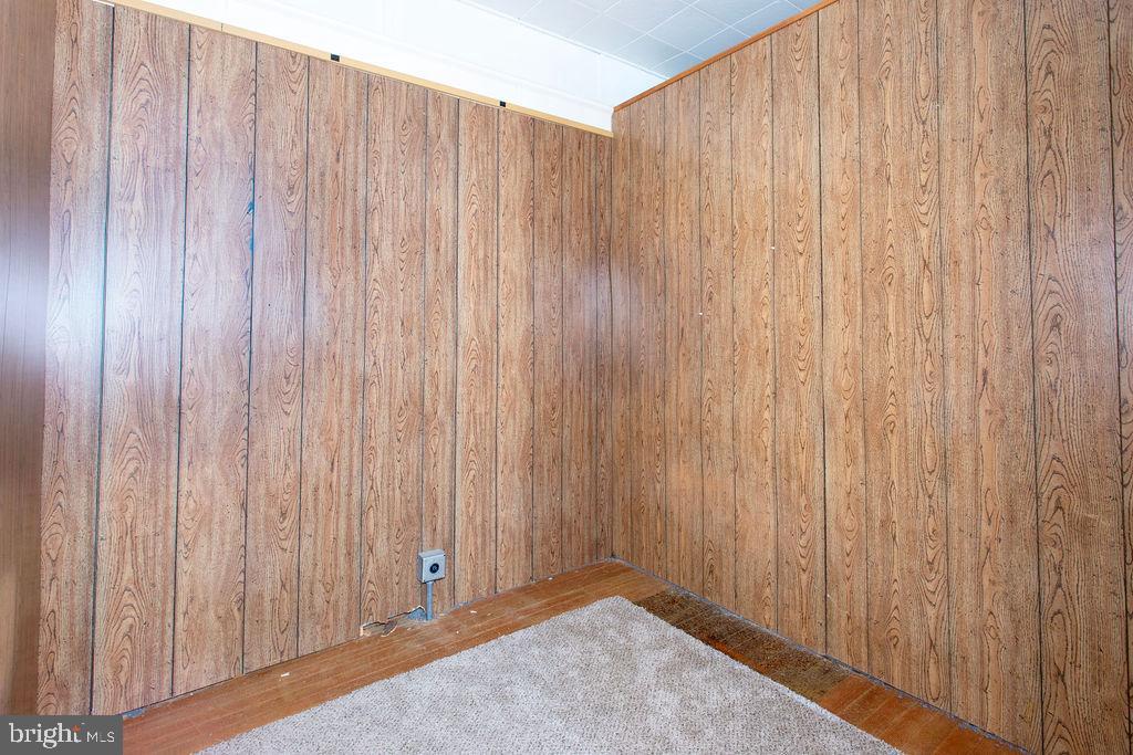 144 W Main St Property Photo 9