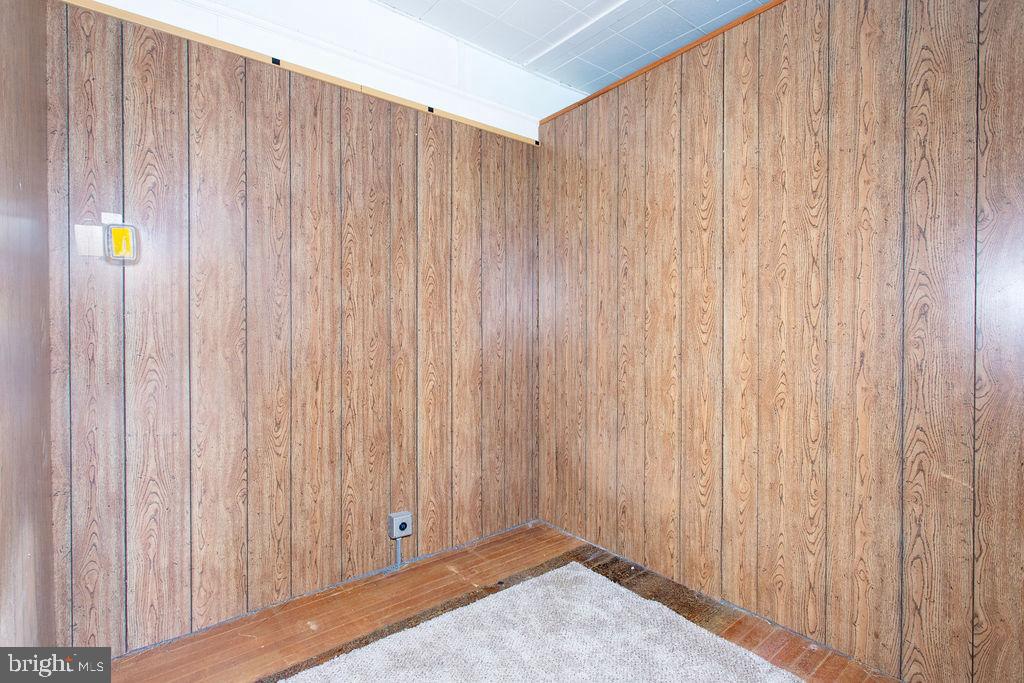 144 W Main St Property Photo 10