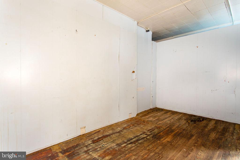 144 W Main St Property Photo 12