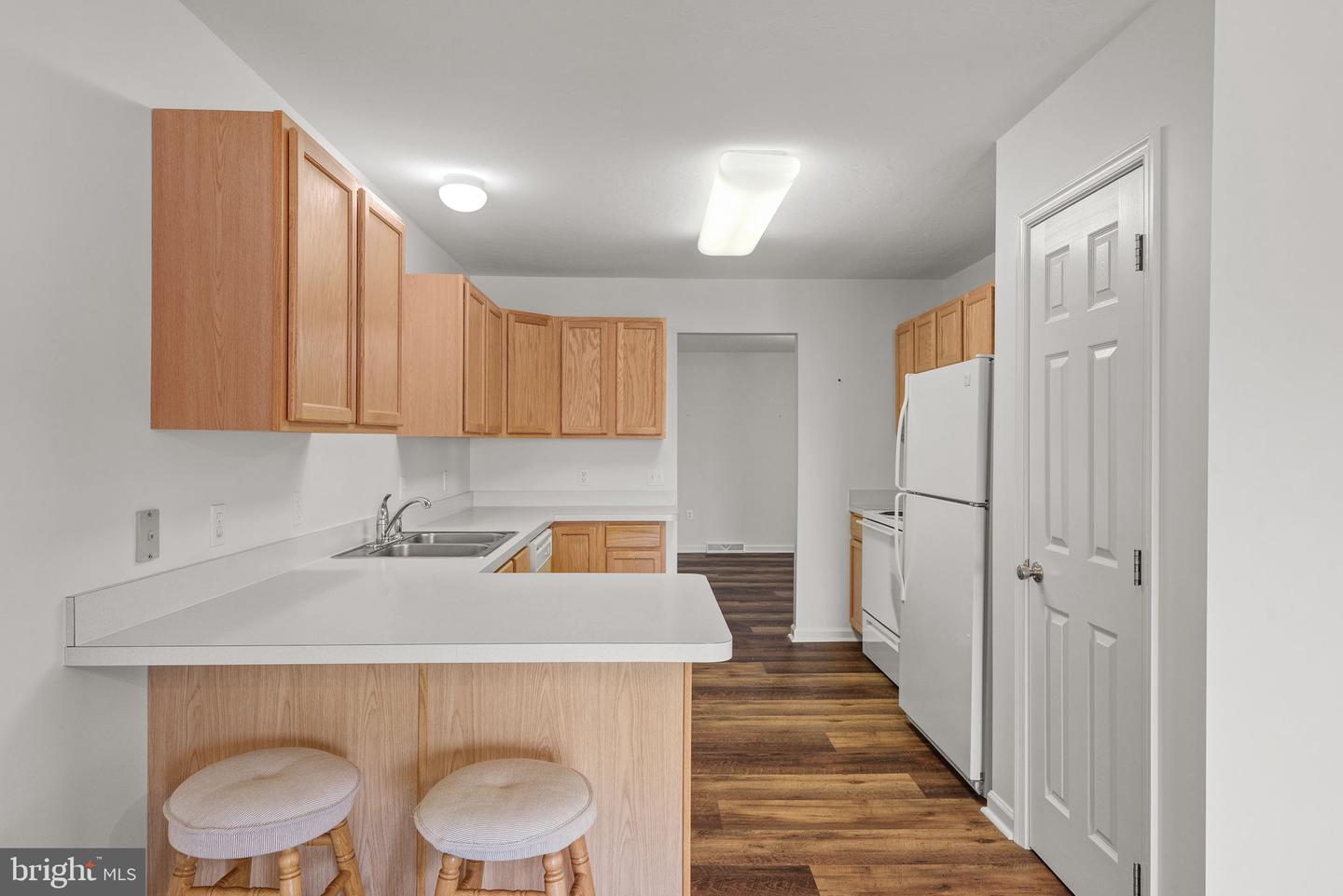 6823 Seneca Ridge Dr Property Photo 12