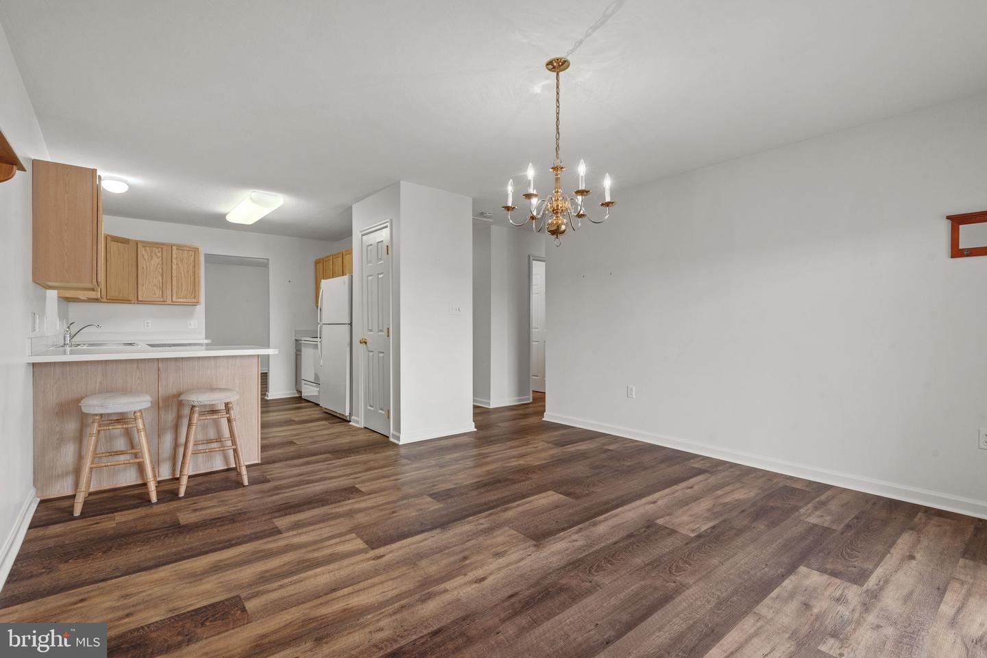 6823 Seneca Ridge Dr Property Photo 15