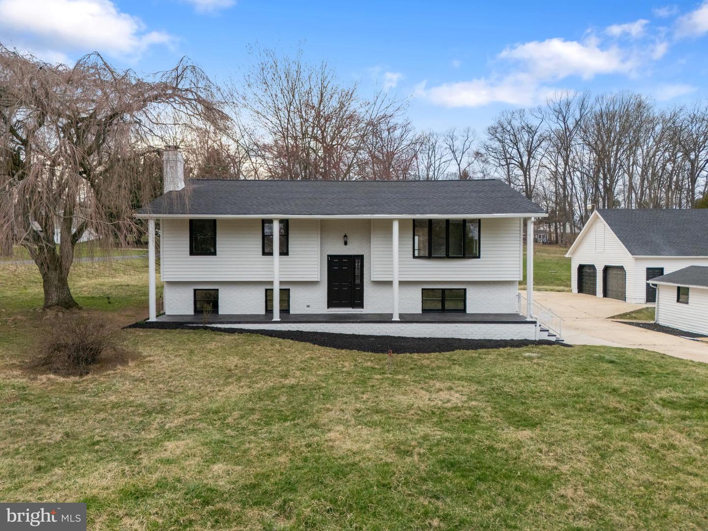 4 Keeney Sunset Dr Property Photo