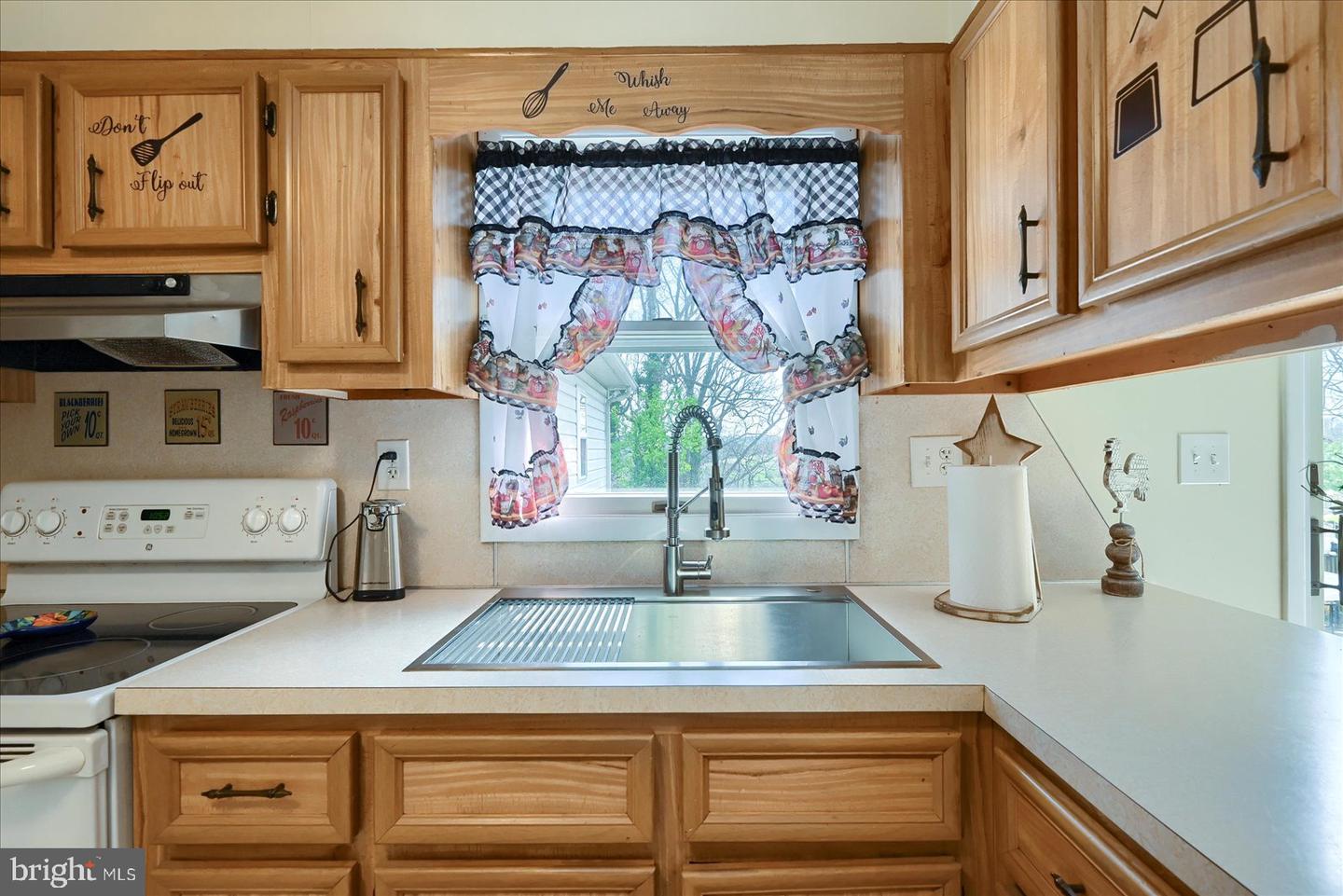799 Menges Mills Rd Property Photo 12
