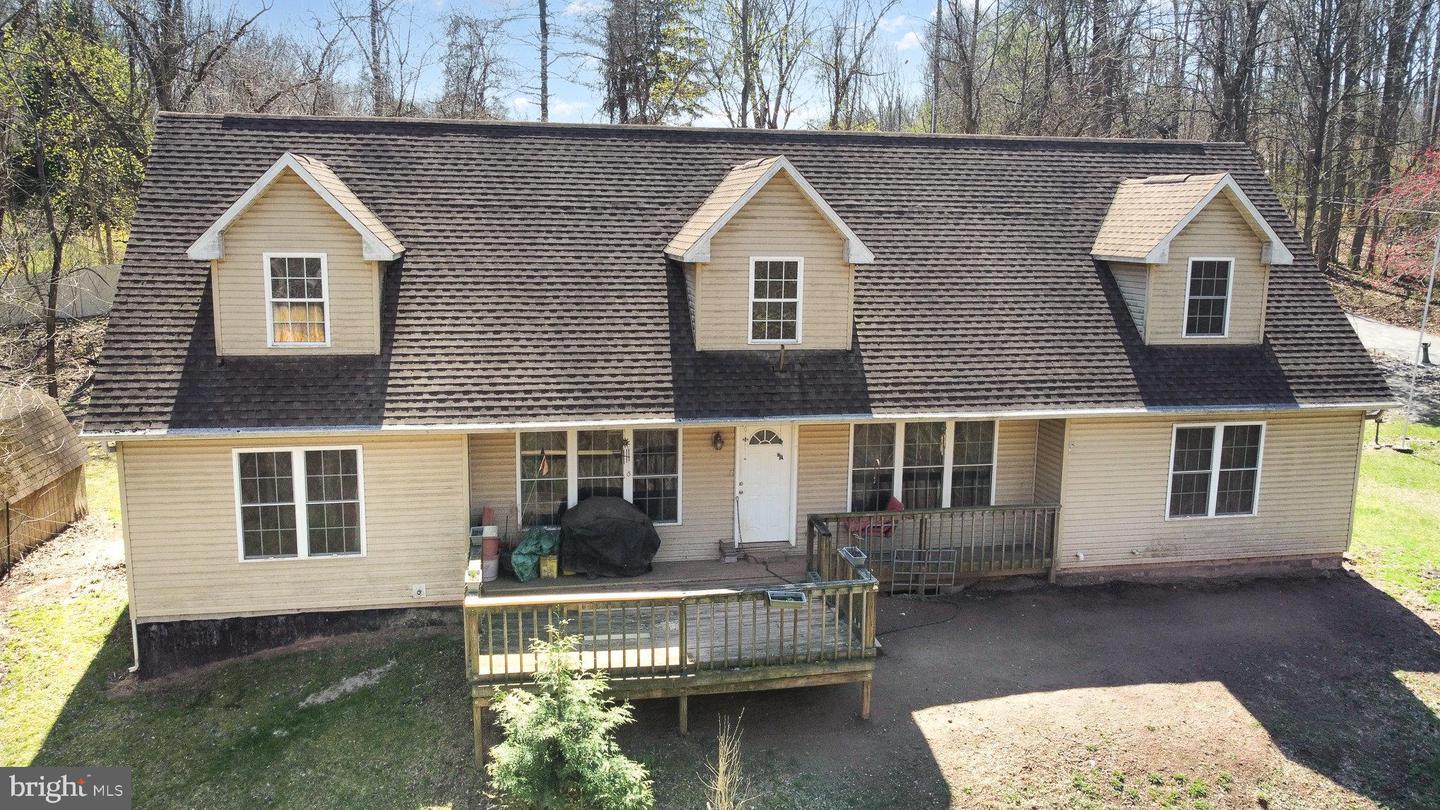 25 Hake Rd Property Photo 2