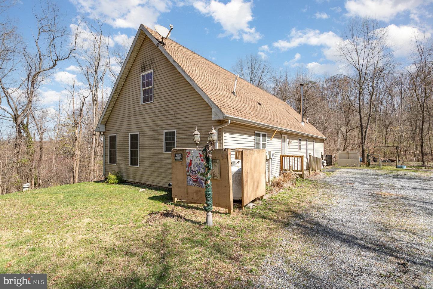 25 Hake Rd Property Photo 9