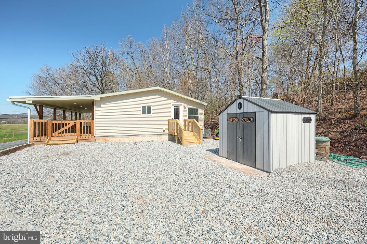 1320 Erney Rd Property Photo 6