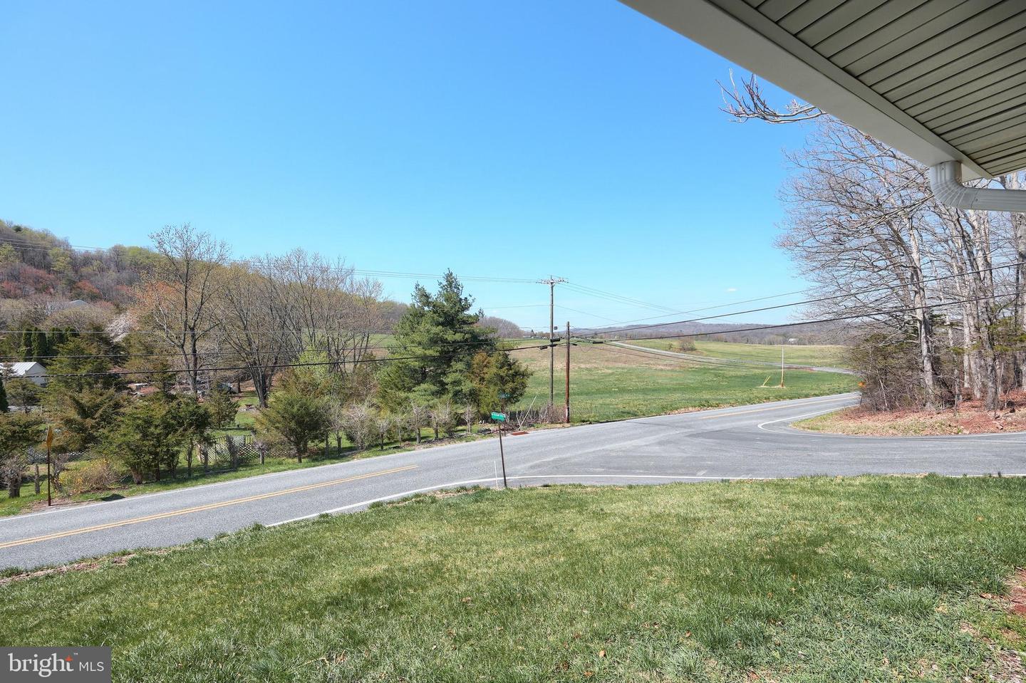 1320 Erney Rd Property Photo 8