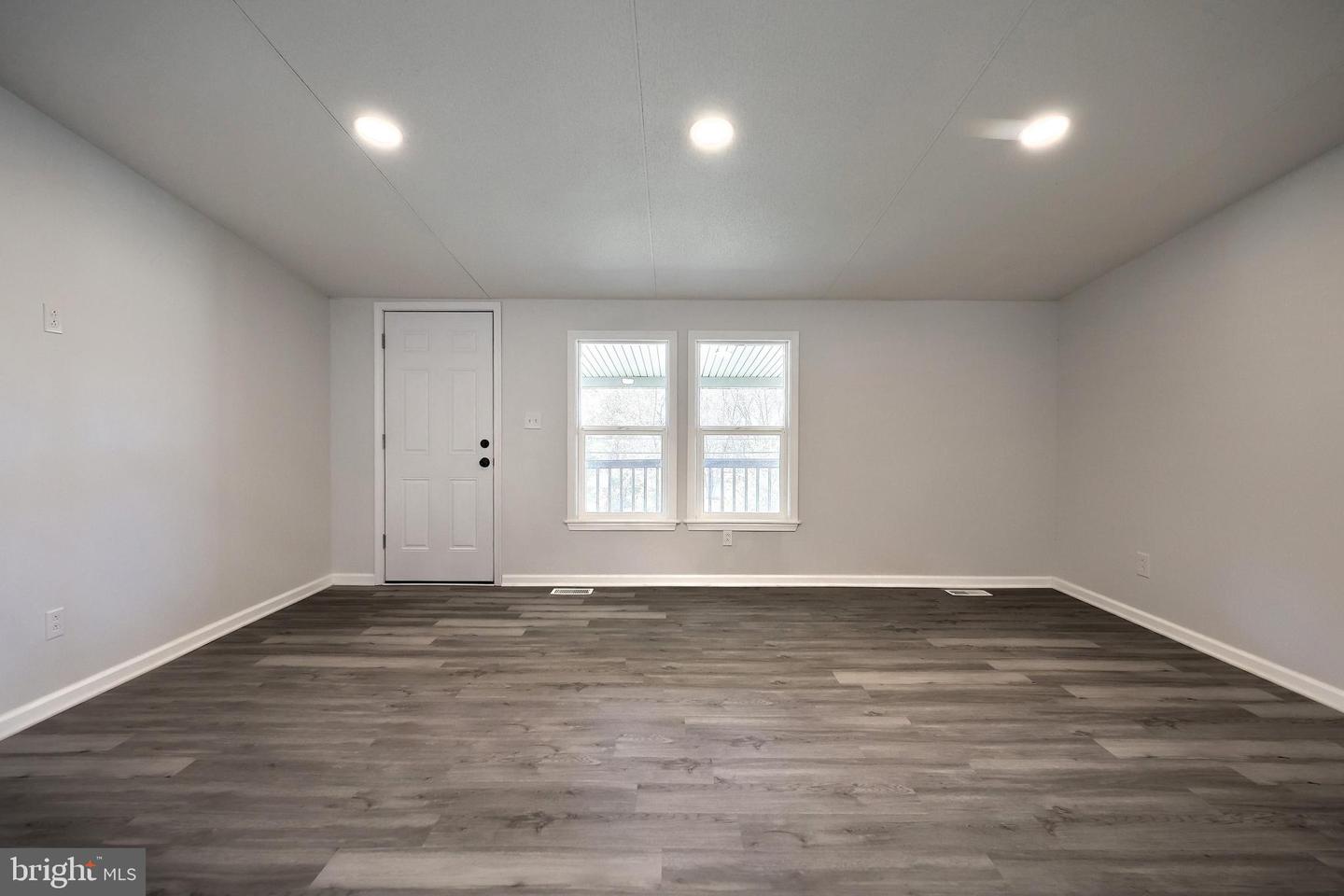 1320 Erney Rd Property Photo 15