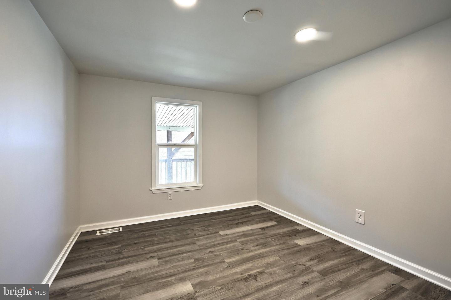 1320 Erney Rd Property Photo 30