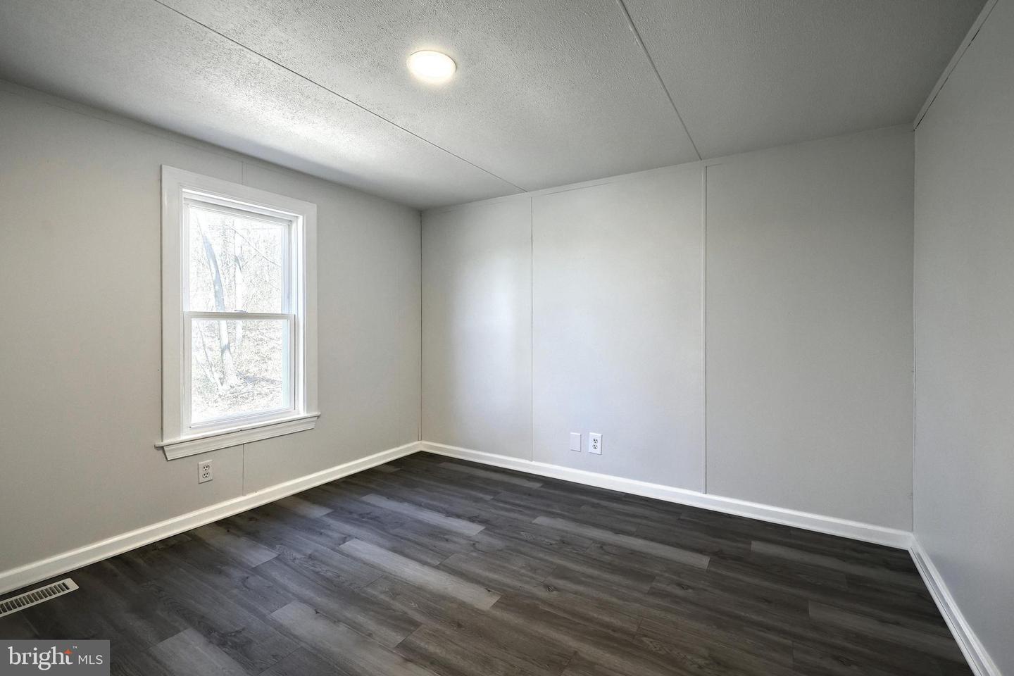 1320 Erney Rd Property Photo 32
