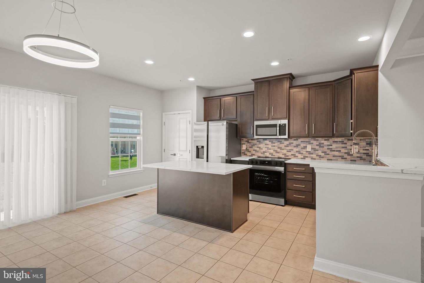 1272 Elderslie Ln #92 Property Photo 4
