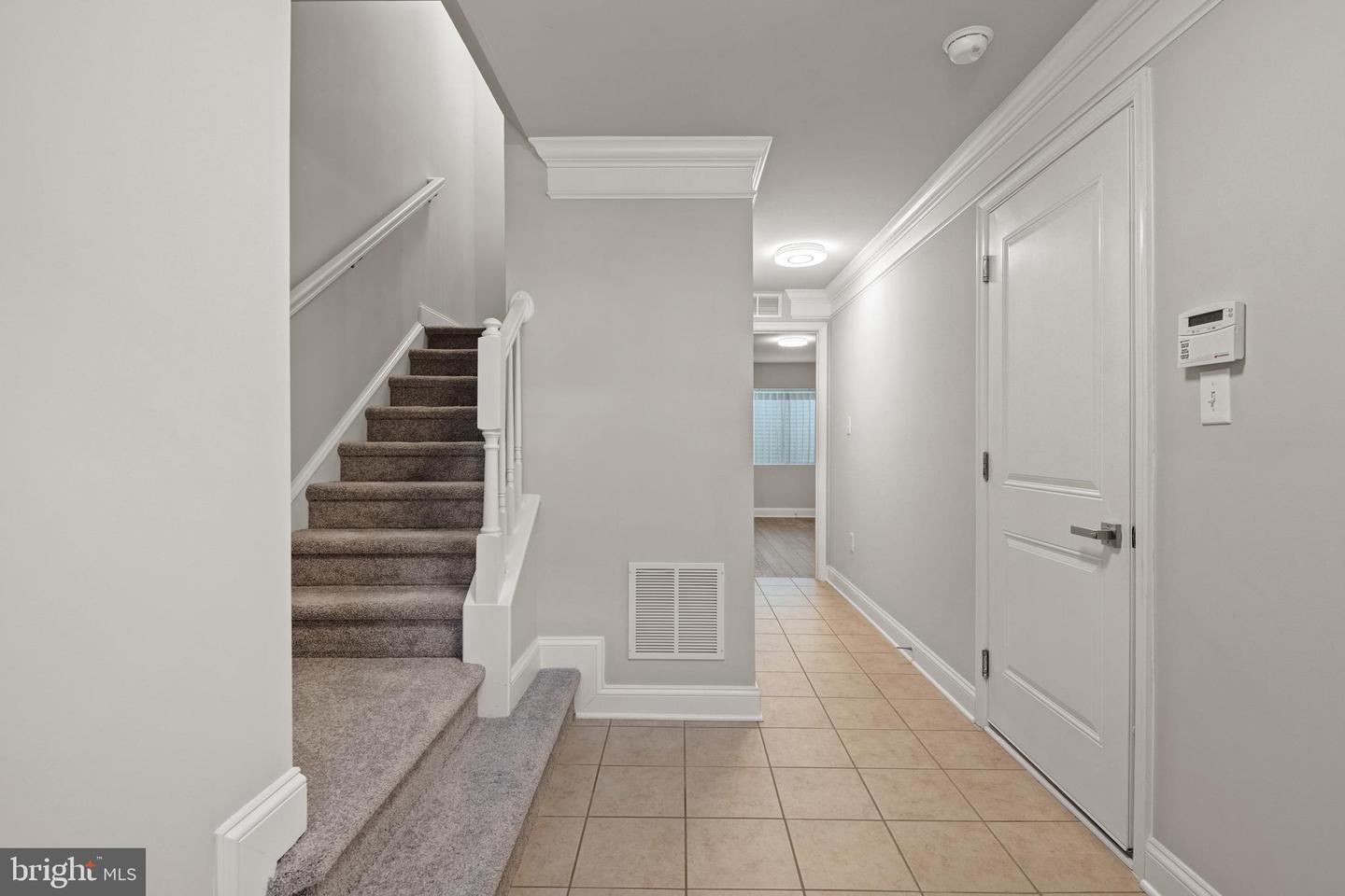 1272 Elderslie Ln #92 Property Photo 10