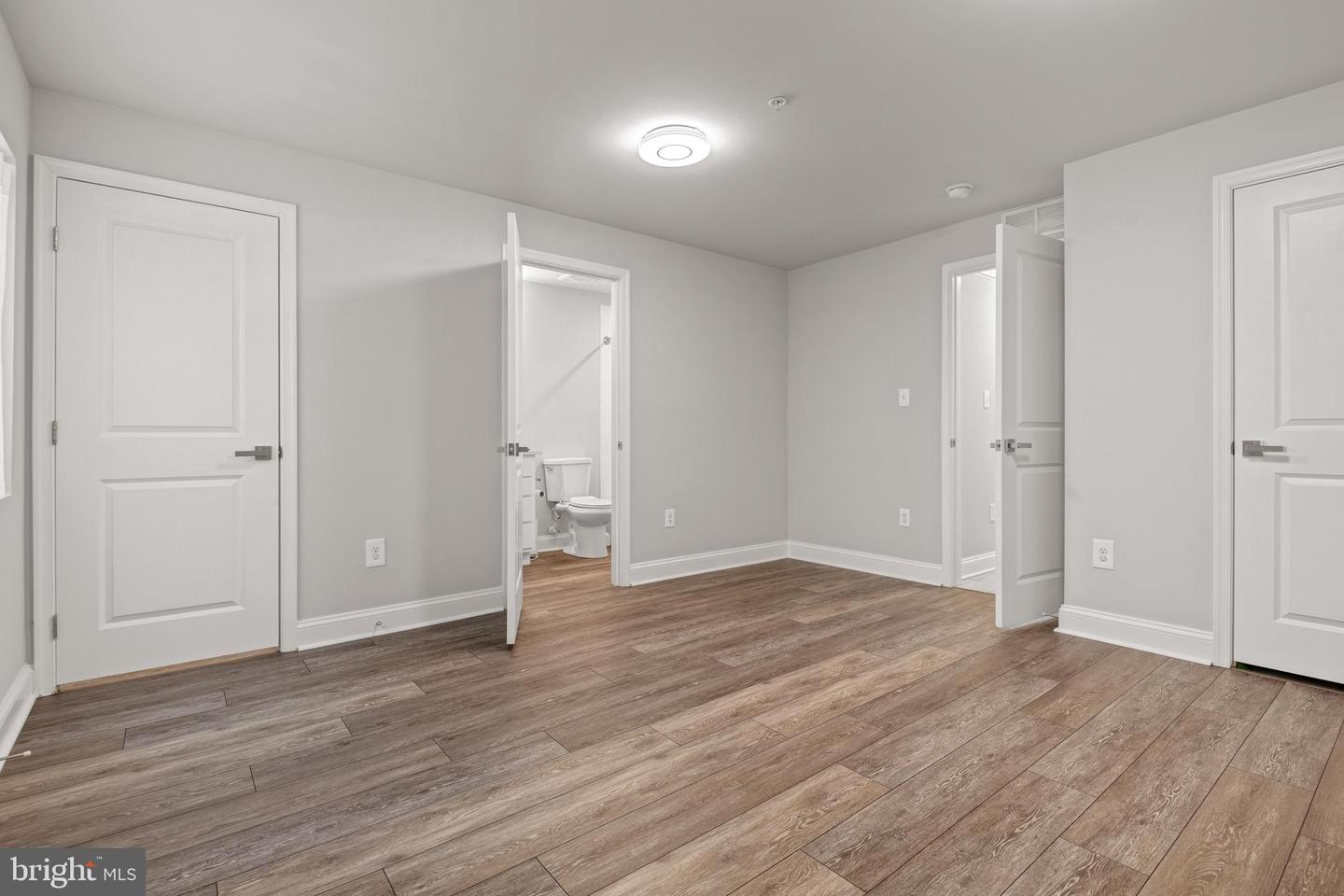 1272 Elderslie Ln #92 Property Photo 33