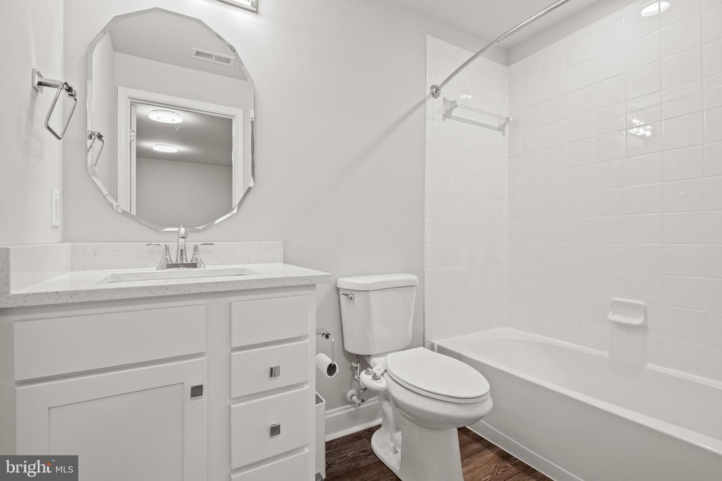 1272 Elderslie Ln #92 Property Photo 34