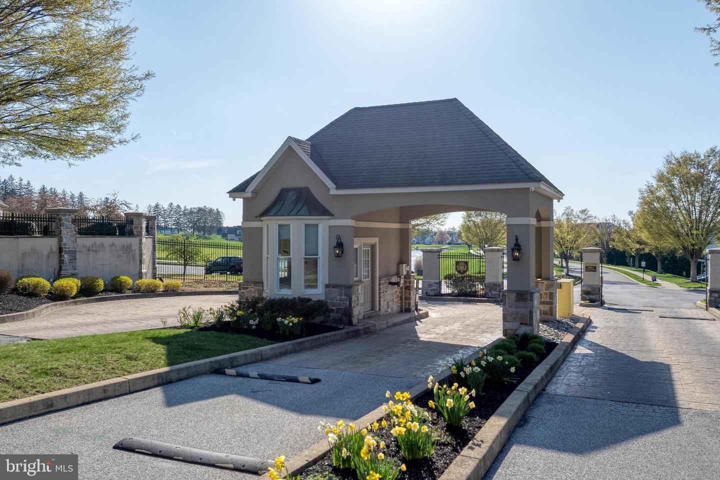1272 Elderslie Ln #92 Property Photo 49