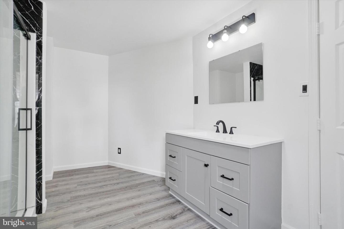 364 Norway St Property Photo 14
