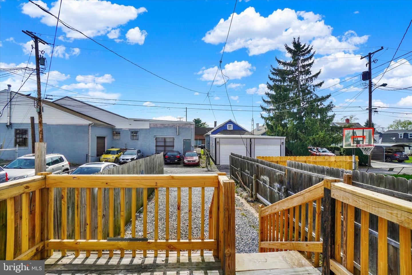 364 Norway St Property Photo 21