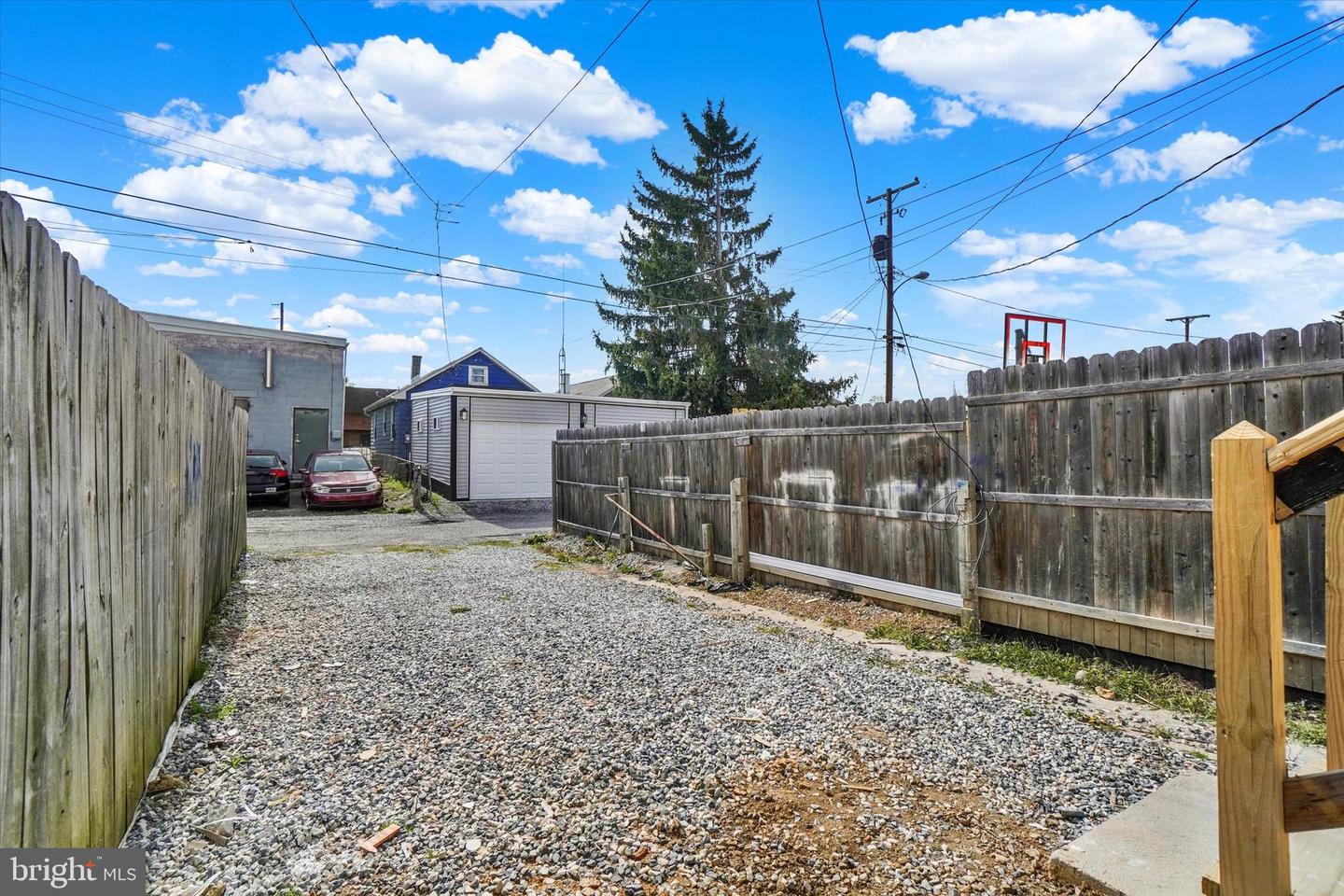 364 Norway St Property Photo 22