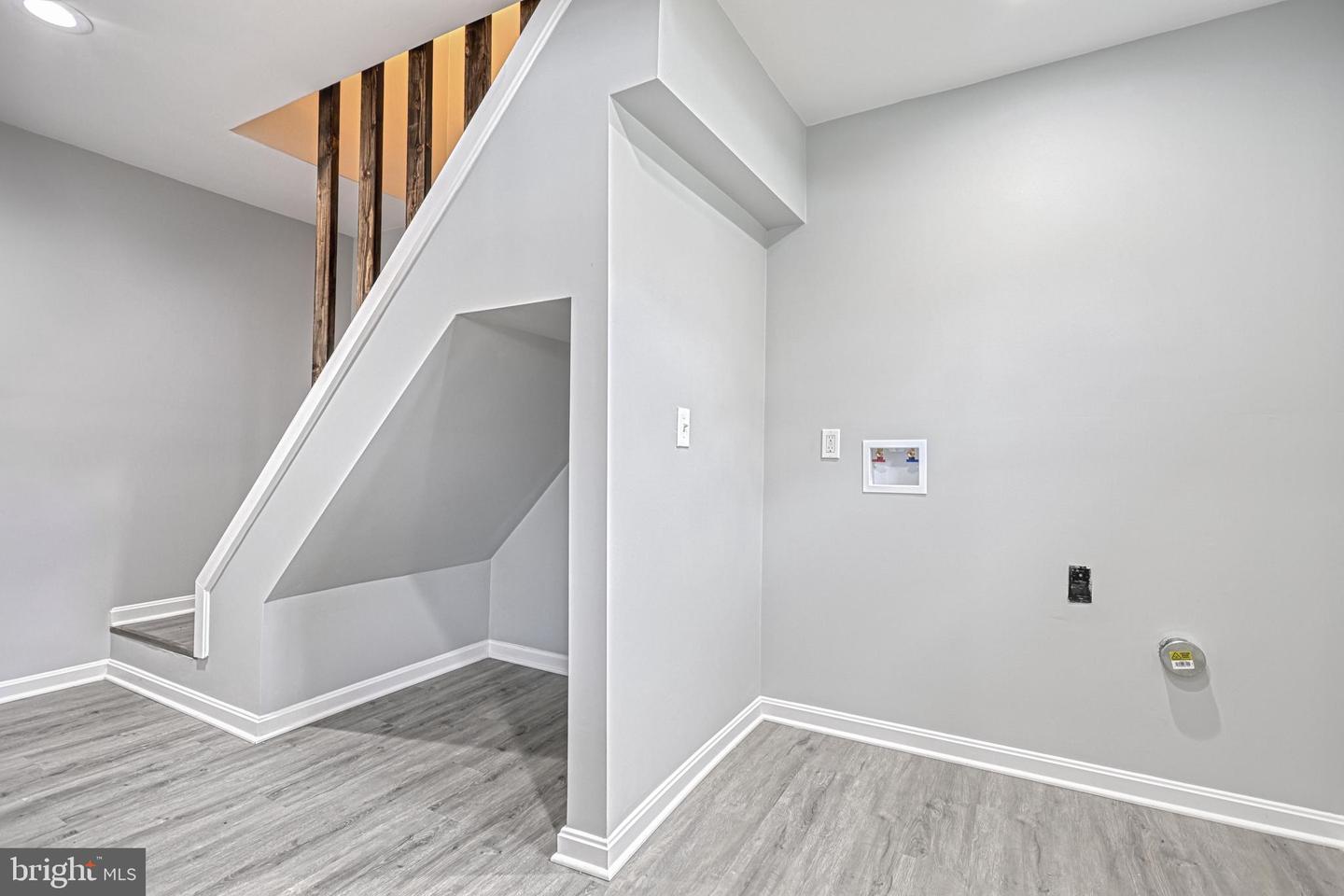 451 Moul Ave Property Photo 45