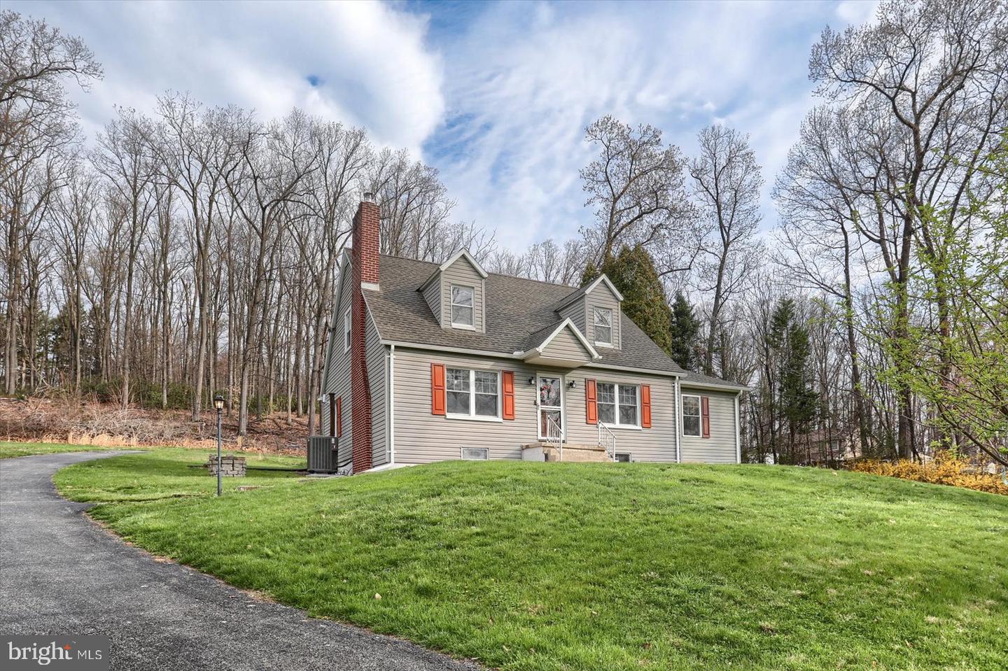 5281 Twilight Ln Property Photo 1