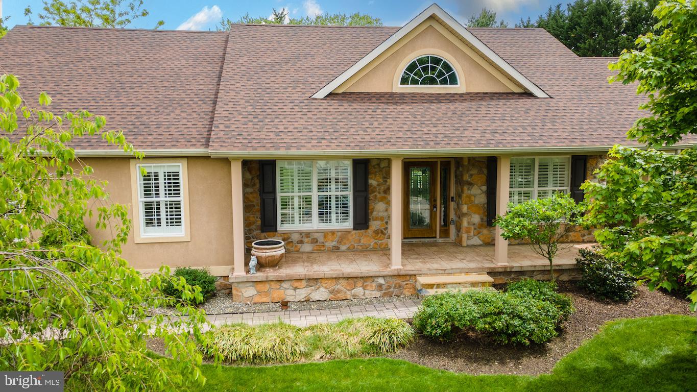 1222 Brian Ln Property Photo 3
