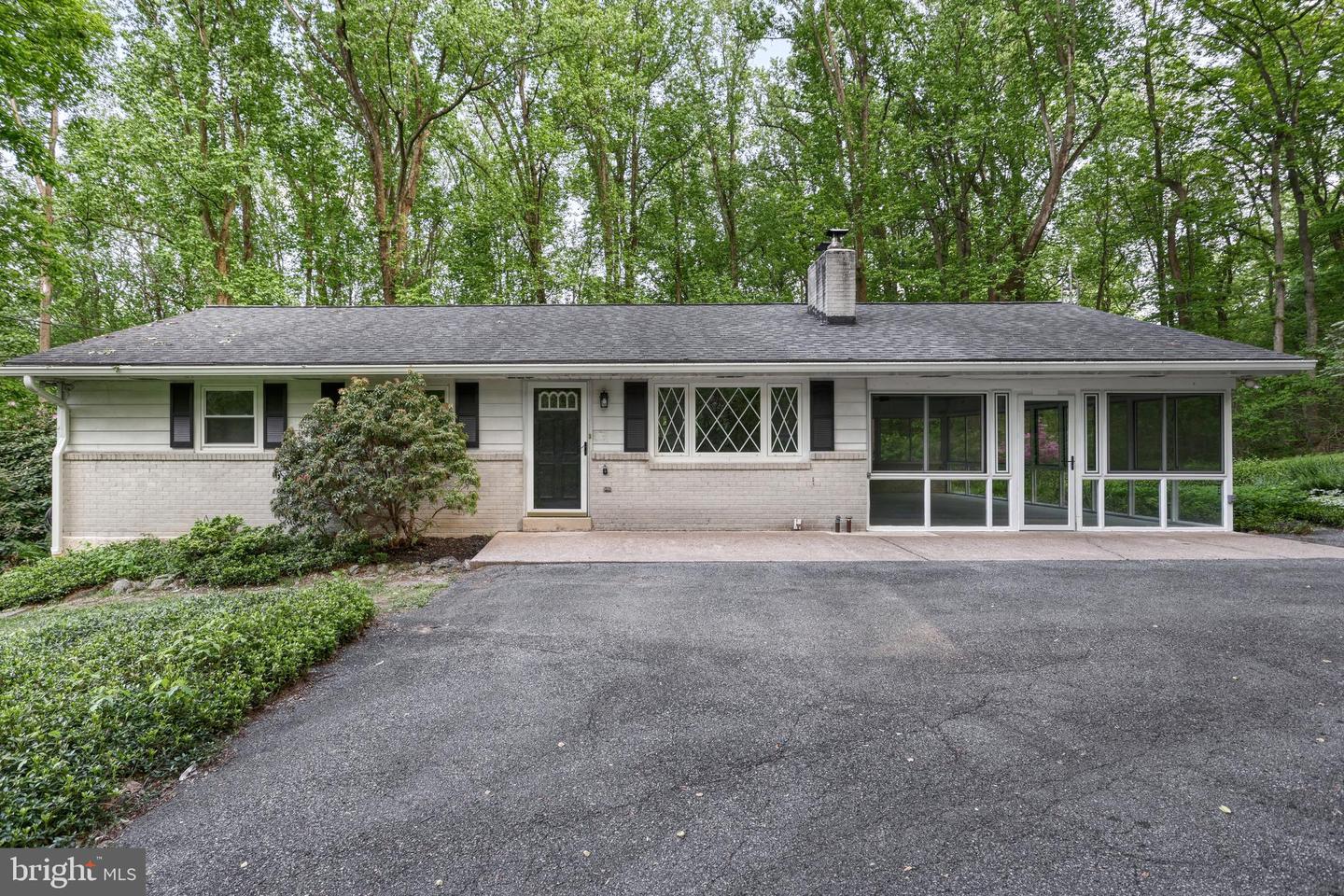 50 Allen Dr Property Photo