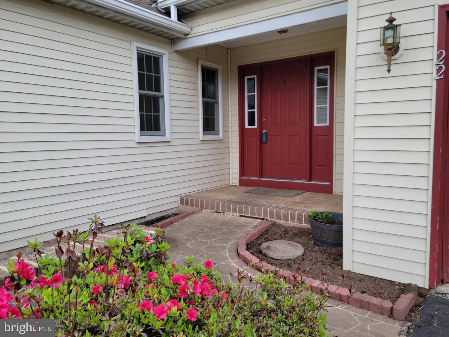 22 S Seasons Dr Property Photo