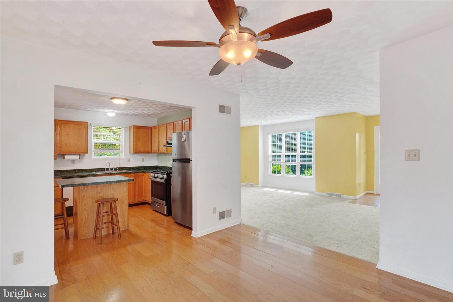 171 Berkshire Ln Property Photo 11
