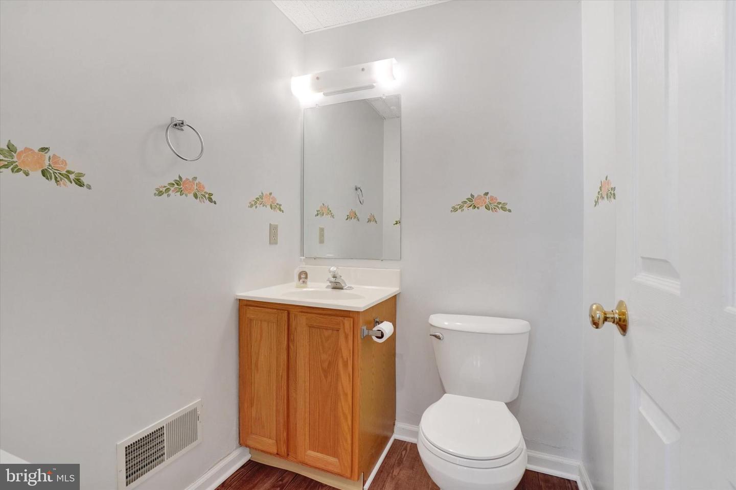 171 Berkshire Ln Property Photo 18