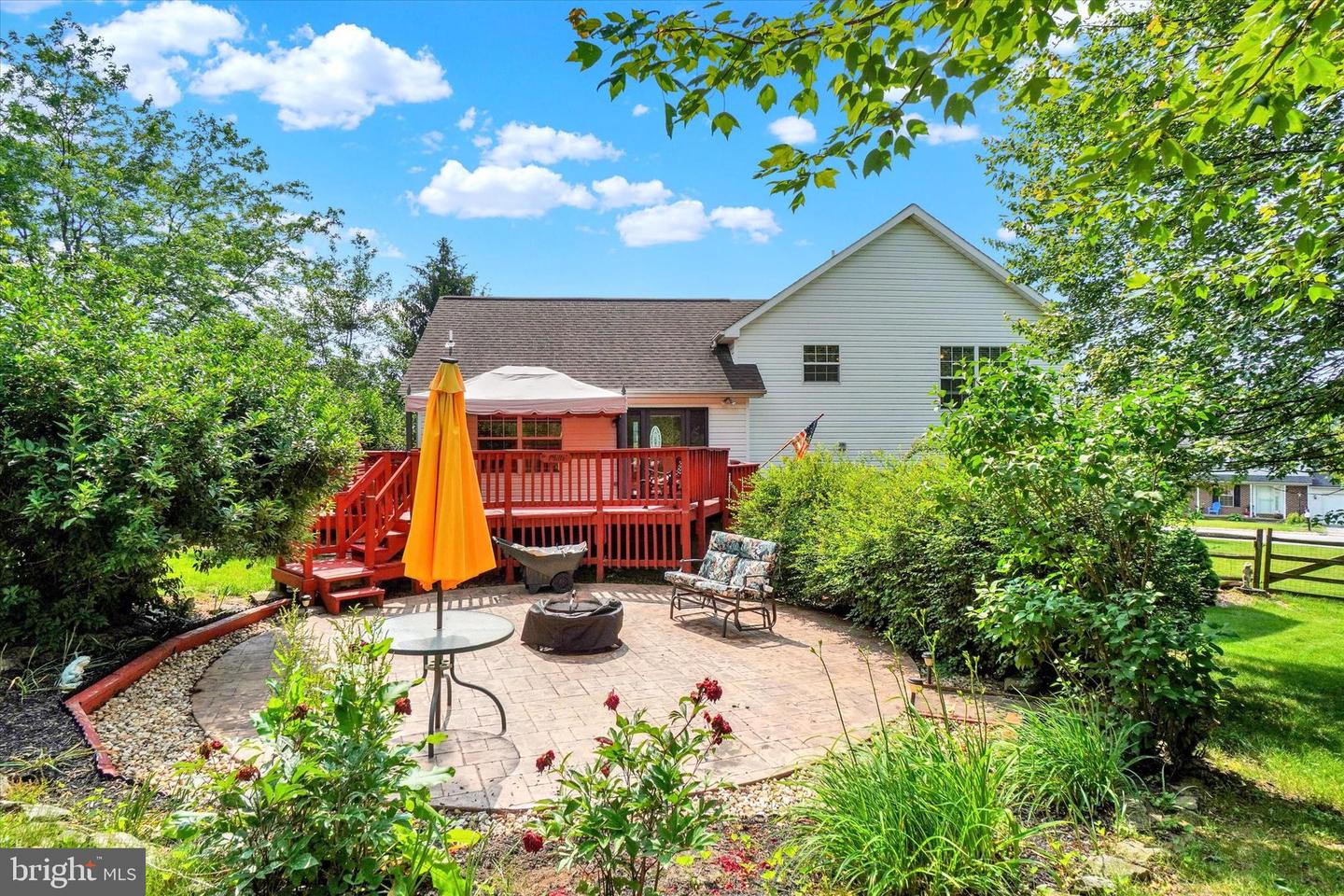 171 Berkshire Ln Property Photo 35