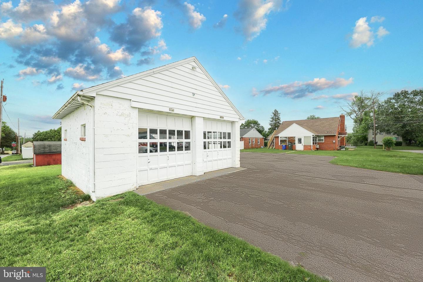 2260 Carlisle Rd Property Photo 4