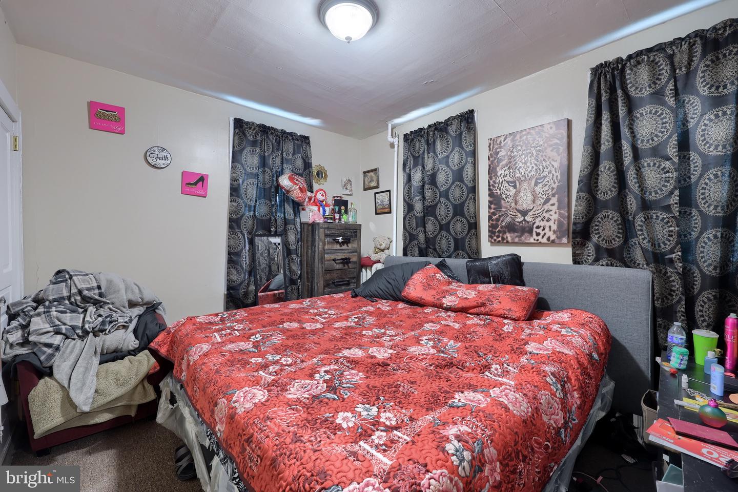 1516 S George St Property Photo 16