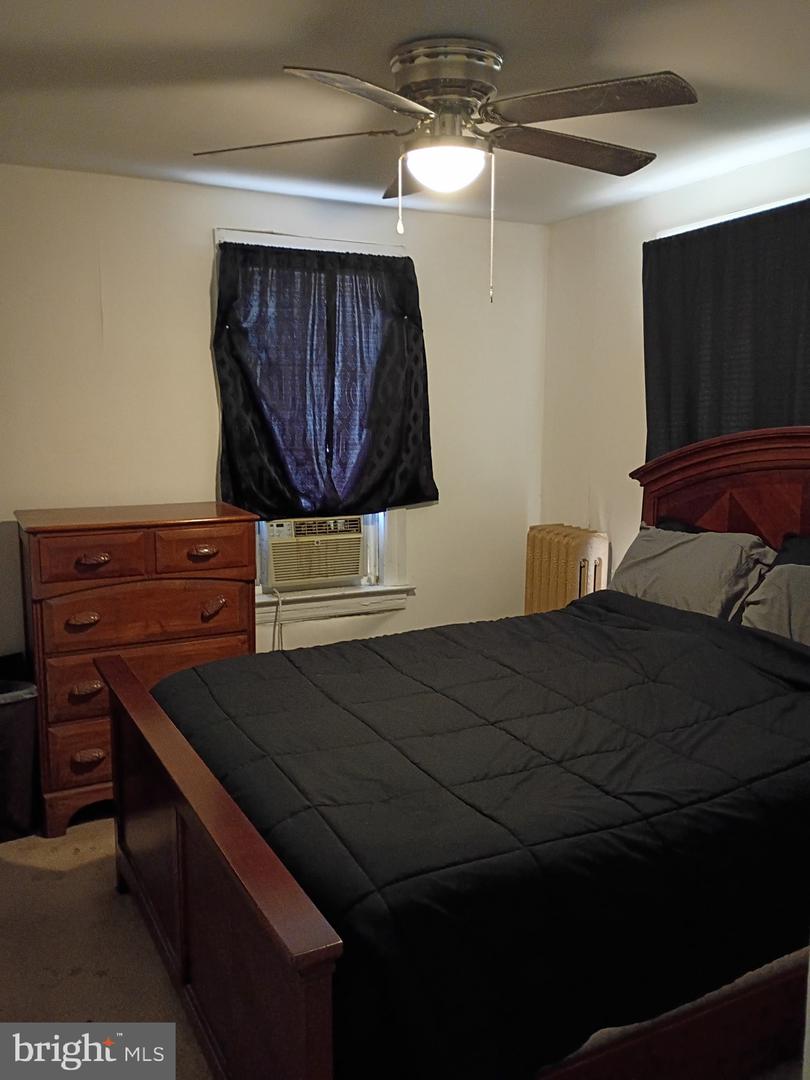 1516 S George St Property Photo 27