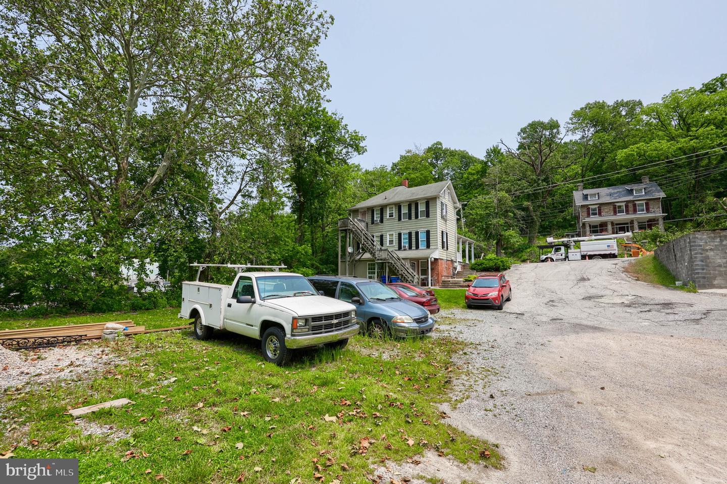 1516 S George St Property Photo 32