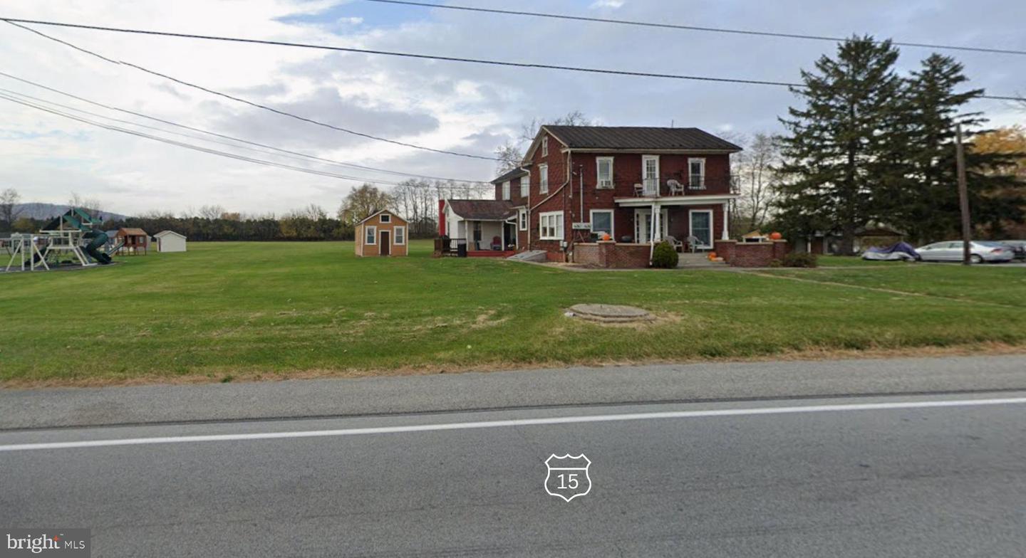 833 Route 15 N Property Photo 3